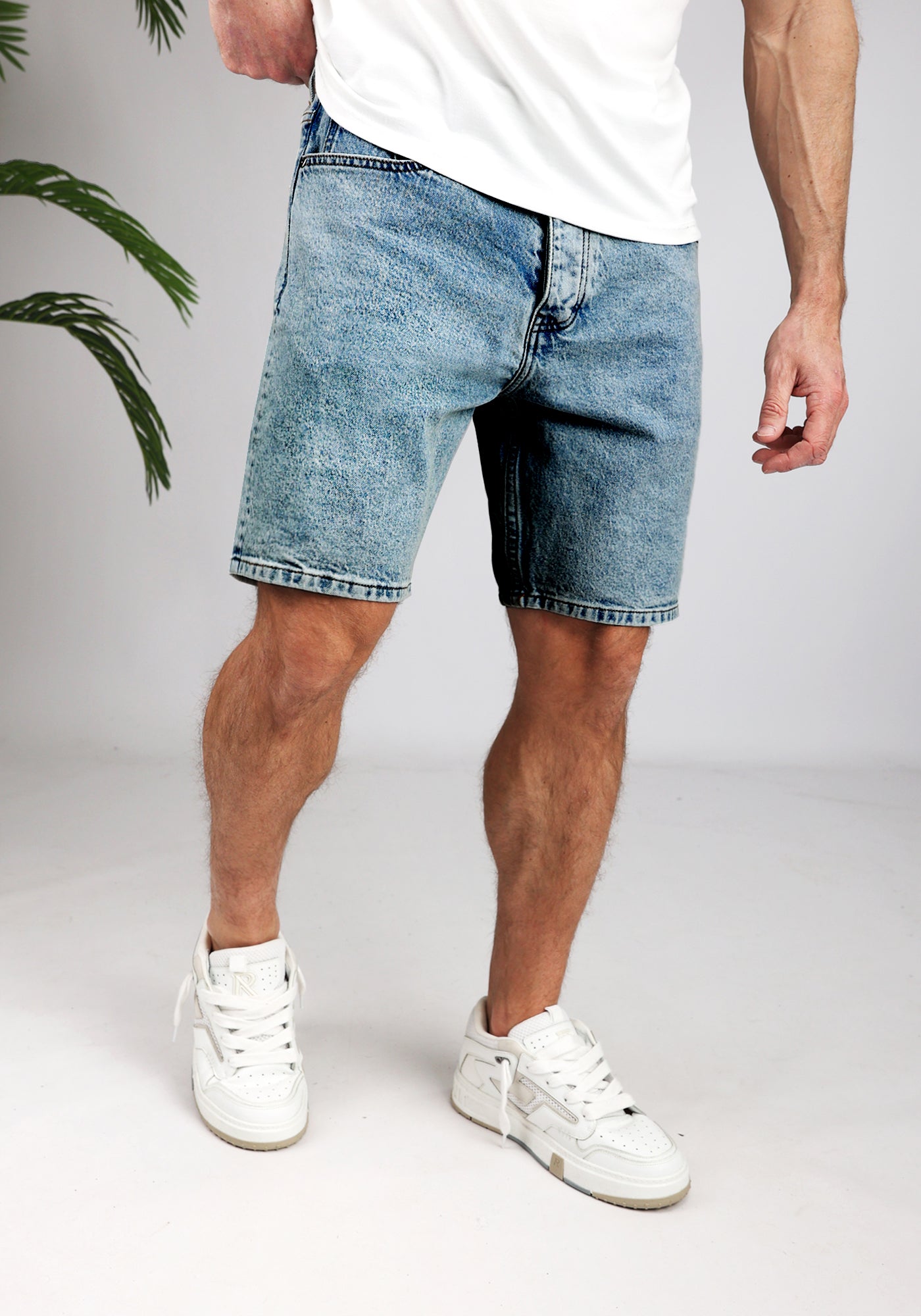 Cotton District LOOSE DENIM SHORTS Shorts BLUE