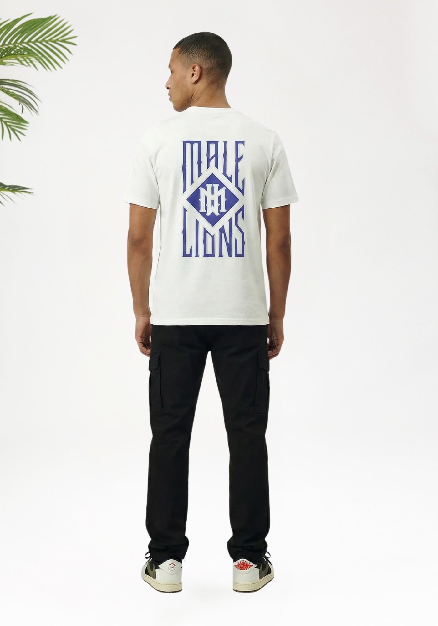 Cotton District MALELIONS GOTHIC TILE T-SHIRT T-Shirts WHITE
