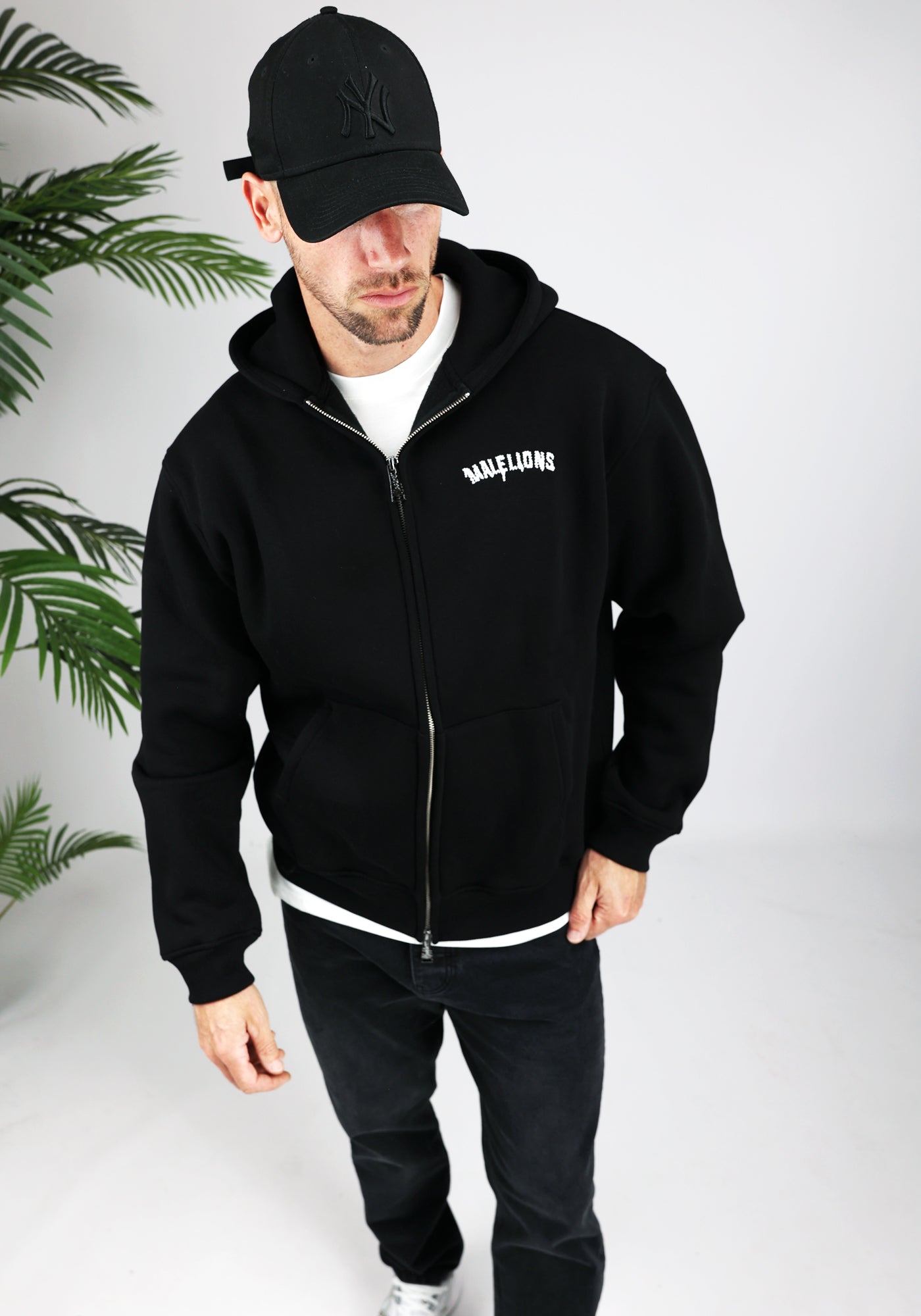 Cotton District MALELIONS GRAFFITY ZIP HOODIE BLACK