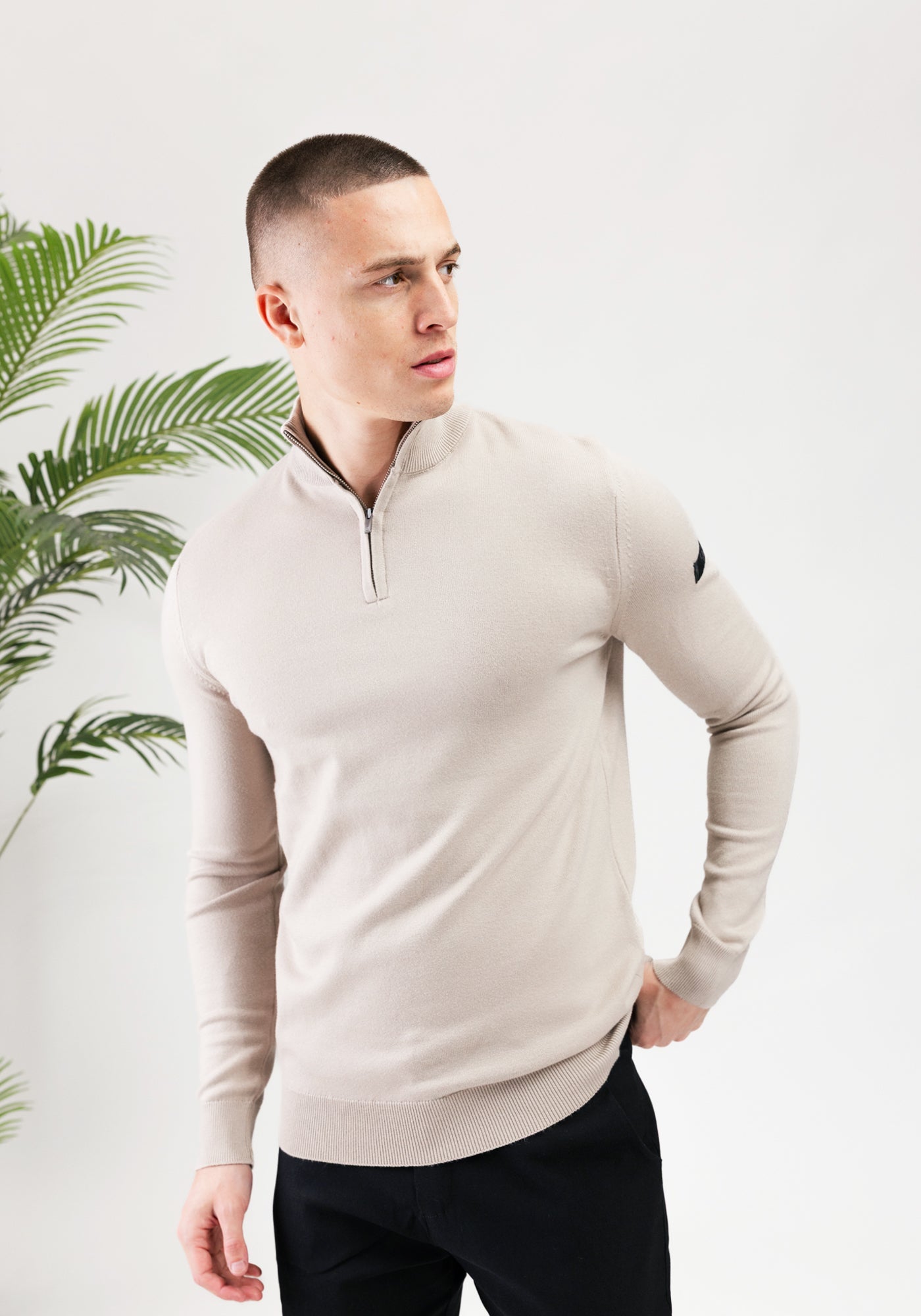 Cotton District MALELIONS KNITTED QUARTER ZIP SAND