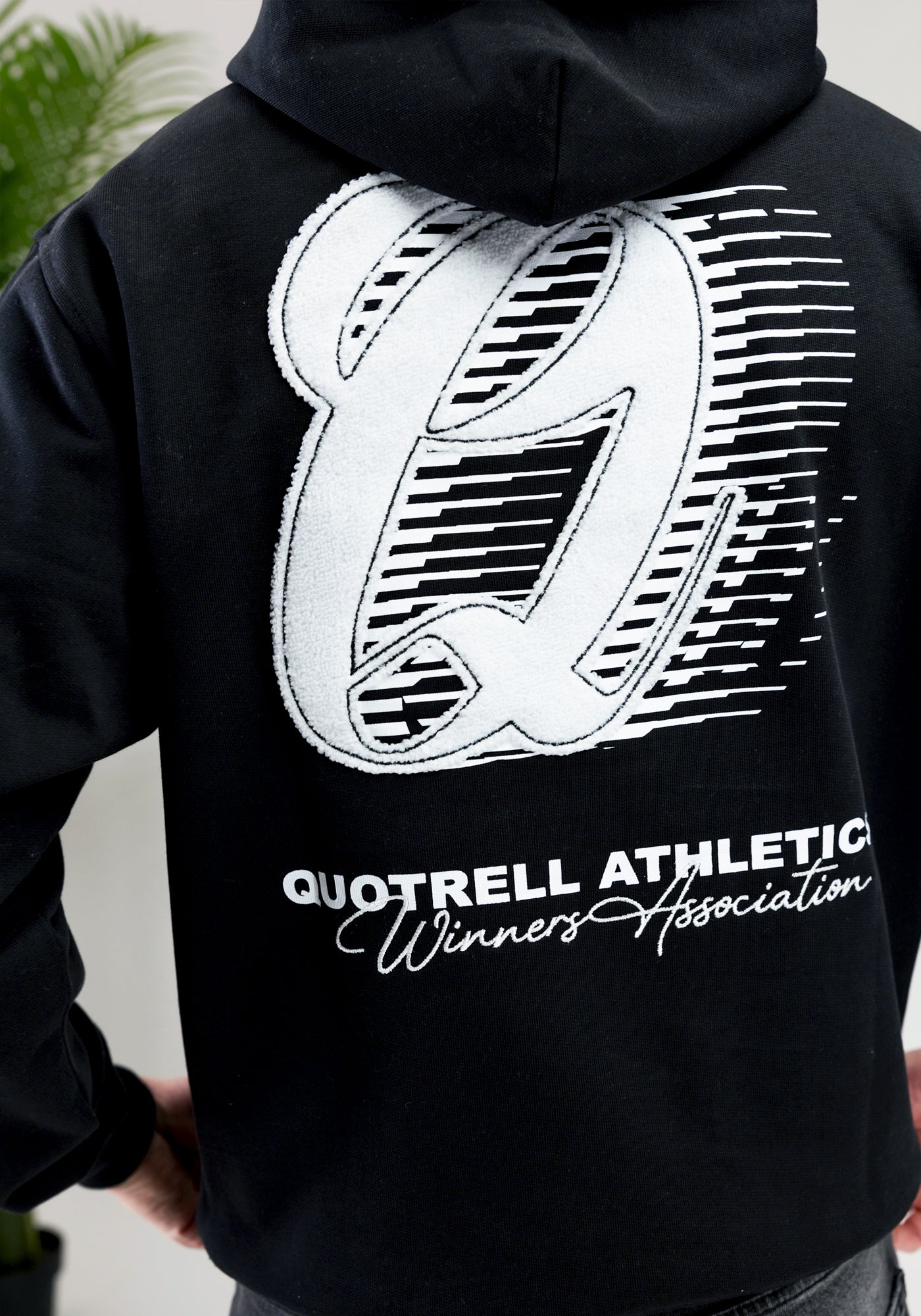 Cotton District QUOTRELL ATHLETICS HOODIE BLACK