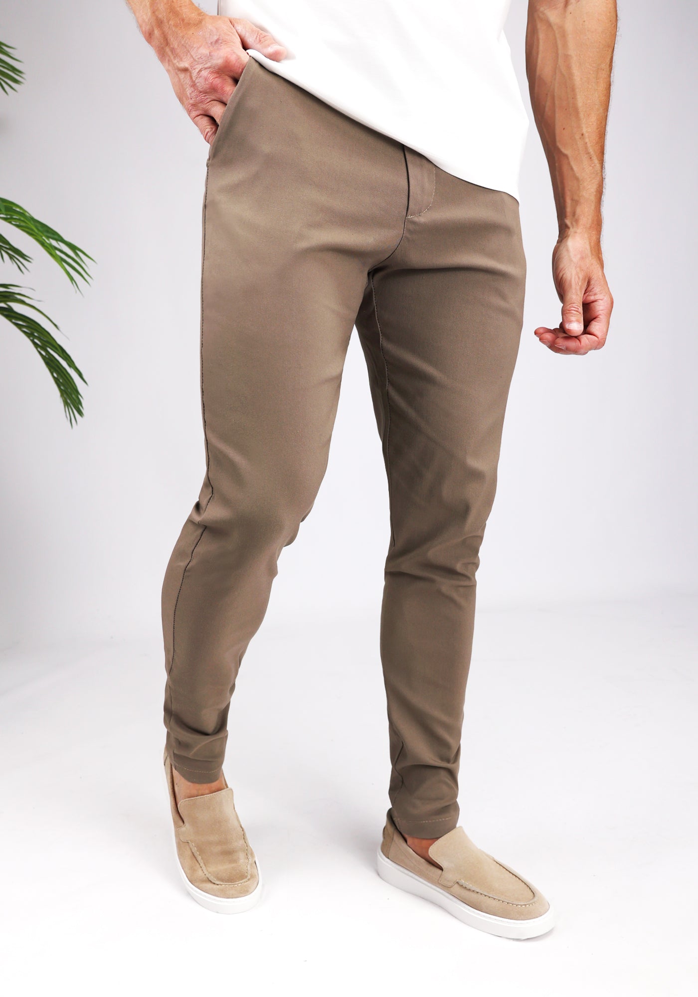 Cotton District CHINO Pants & Chino's BROWN
