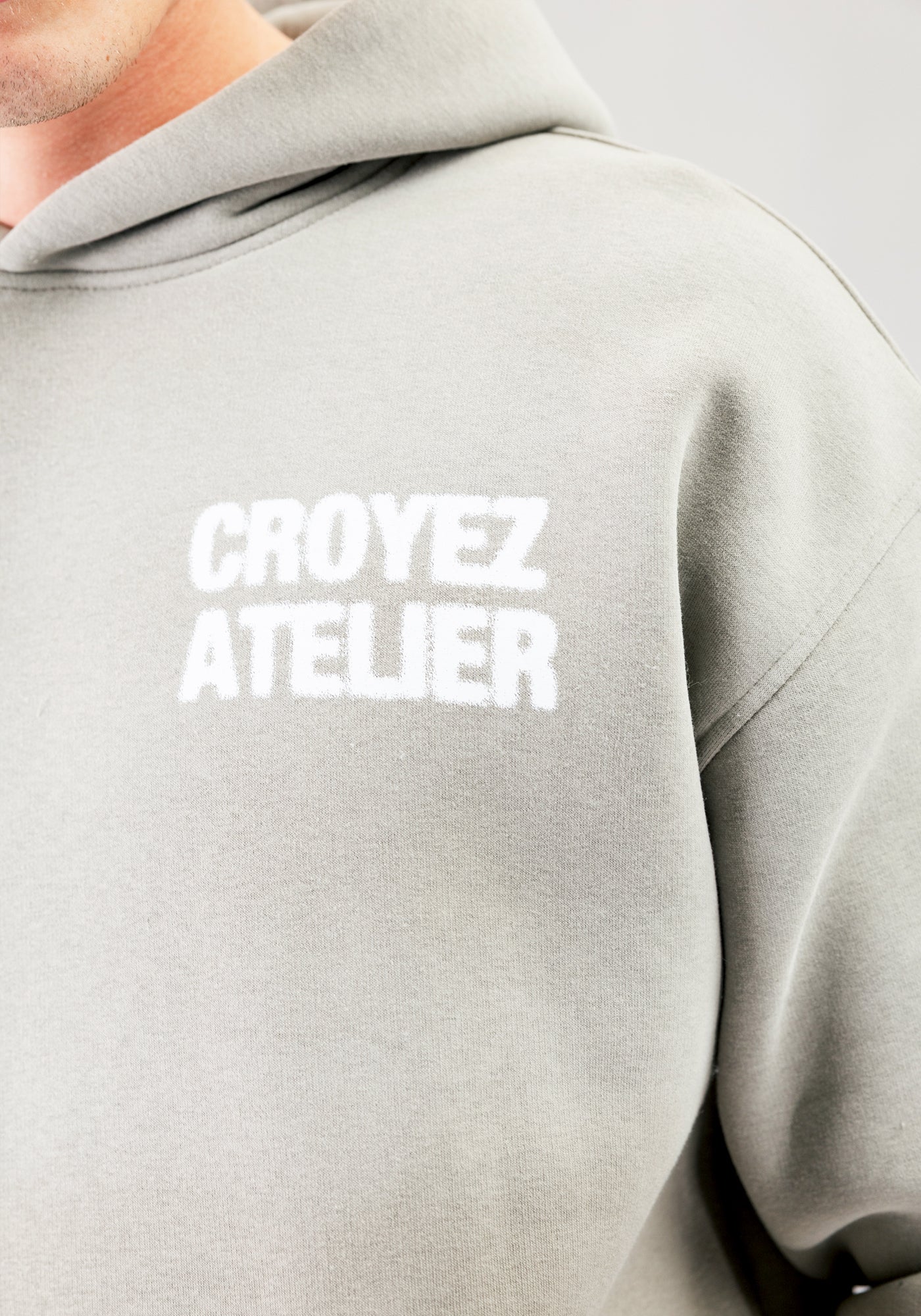 Cotton District CROYEZ SPRAYED ATELIER HOODIE  DUSTY OLIVE