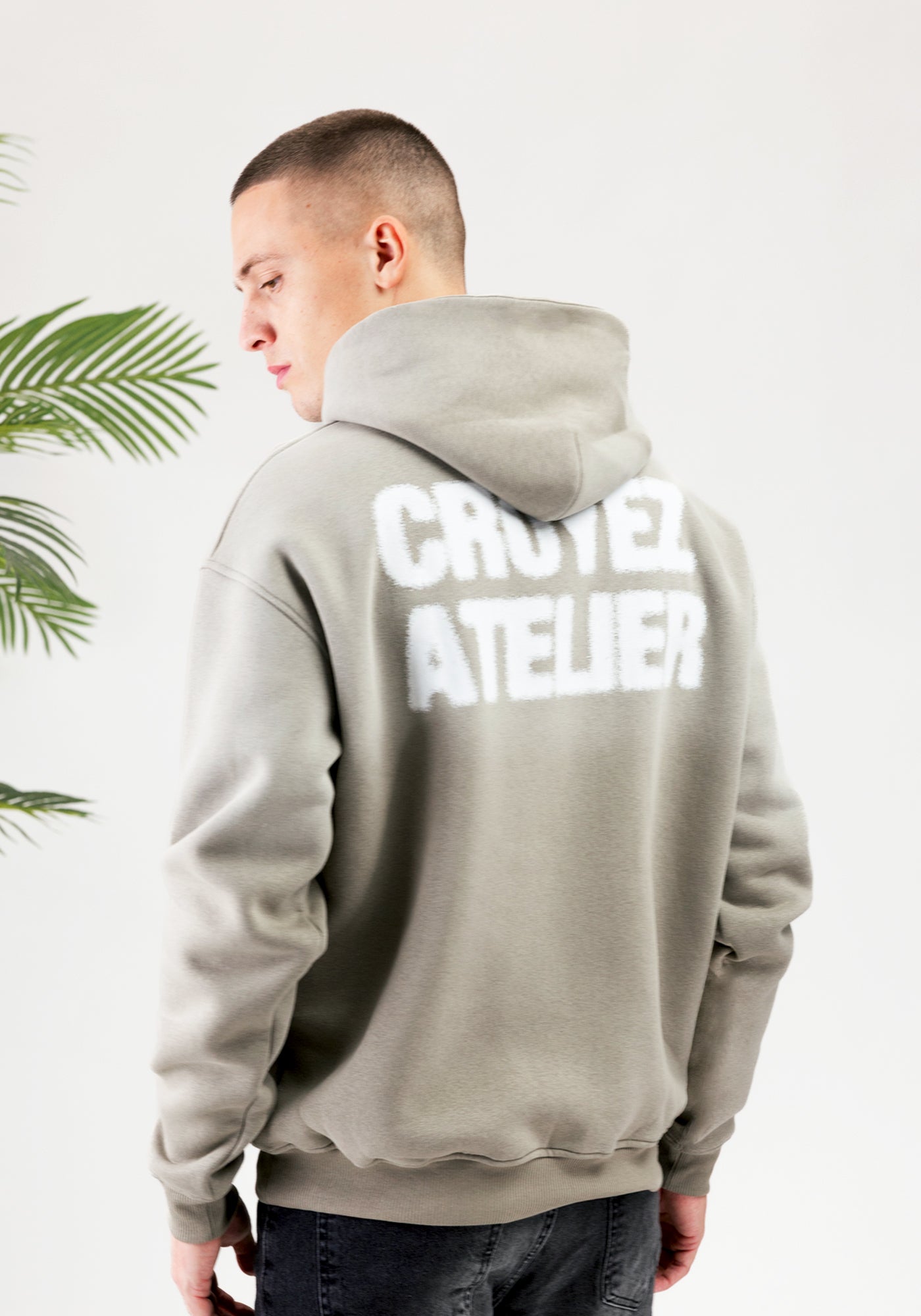 Cotton District CROYEZ SPRAYED ATELIER HOODIE  DUSTY OLIVE