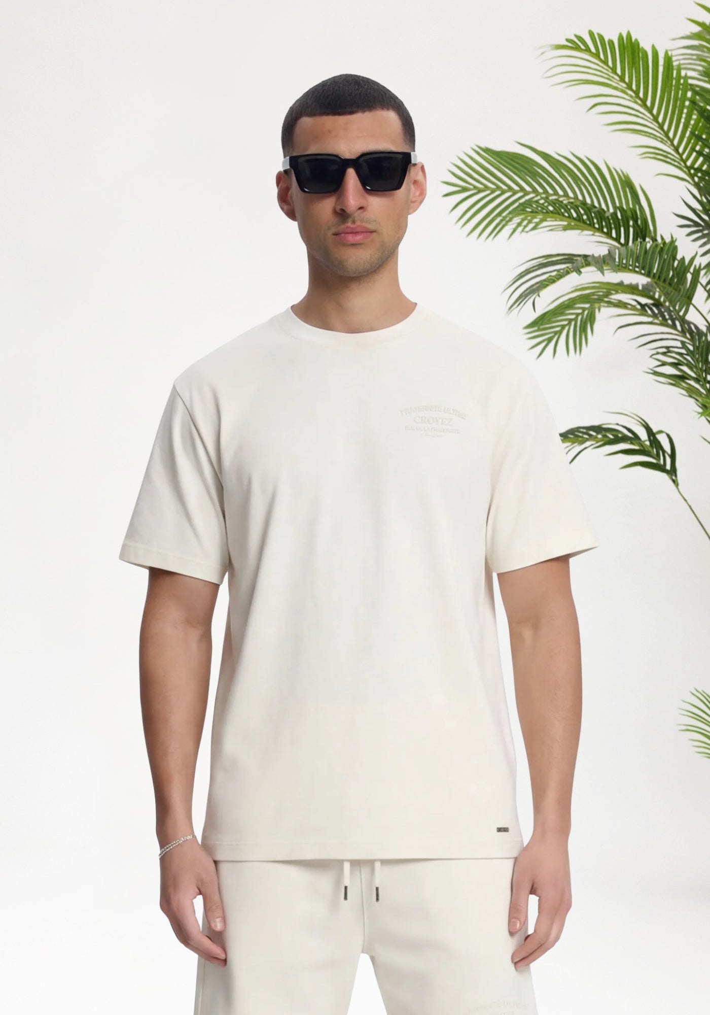 Cotton District Croyez Original Fraternite T-Shirt T-Shirts OFF WHITE