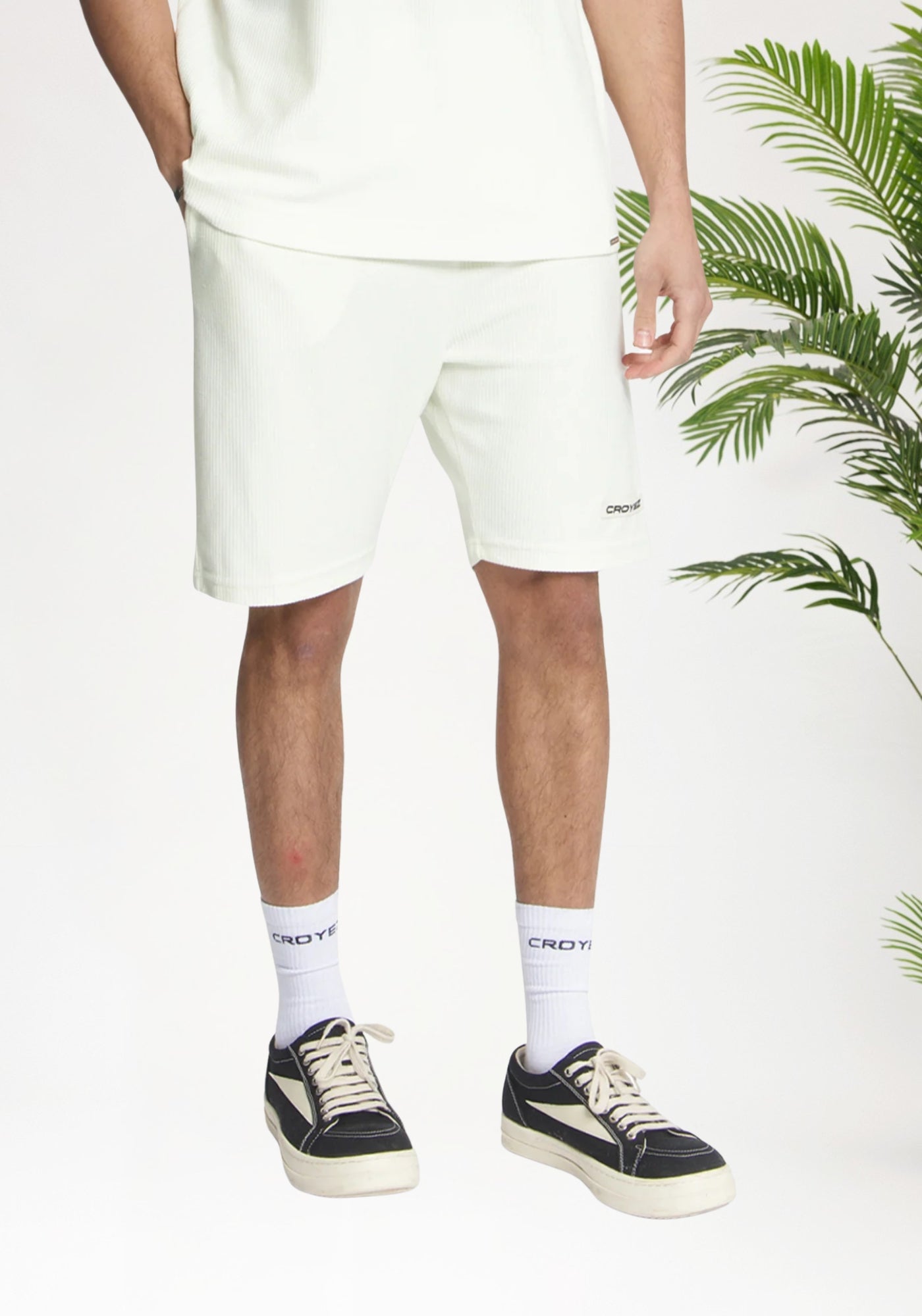 Cotton District Croyez Plisse Shorts Shorts OFF WHITE