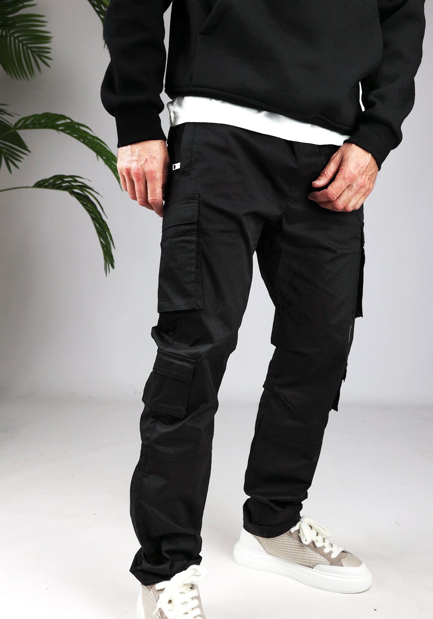 Cotton District GARDENER CARGO PANTS  BLACK