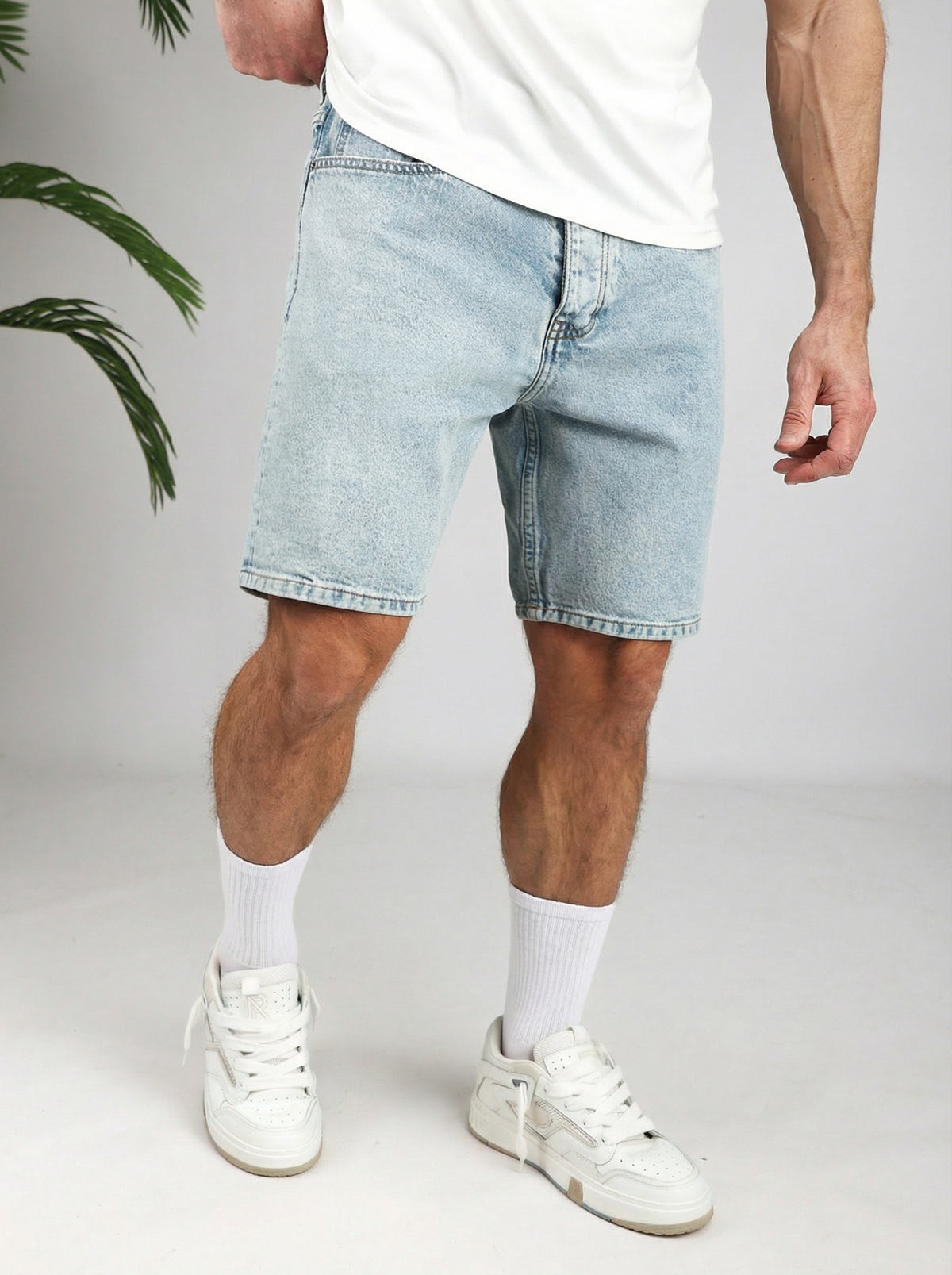 Cotton District LOOSE DENIM SHORTS Shorts LIGHT BLUE