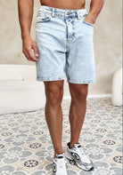 Cotton District LOOSE DENIM SHORTS Shorts LIGHT BLUE