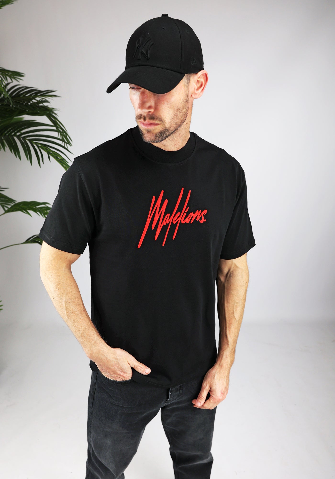 Cotton District MALELIONS ESSENTIALS T-SHIRT T-Shirts BLACK/RED