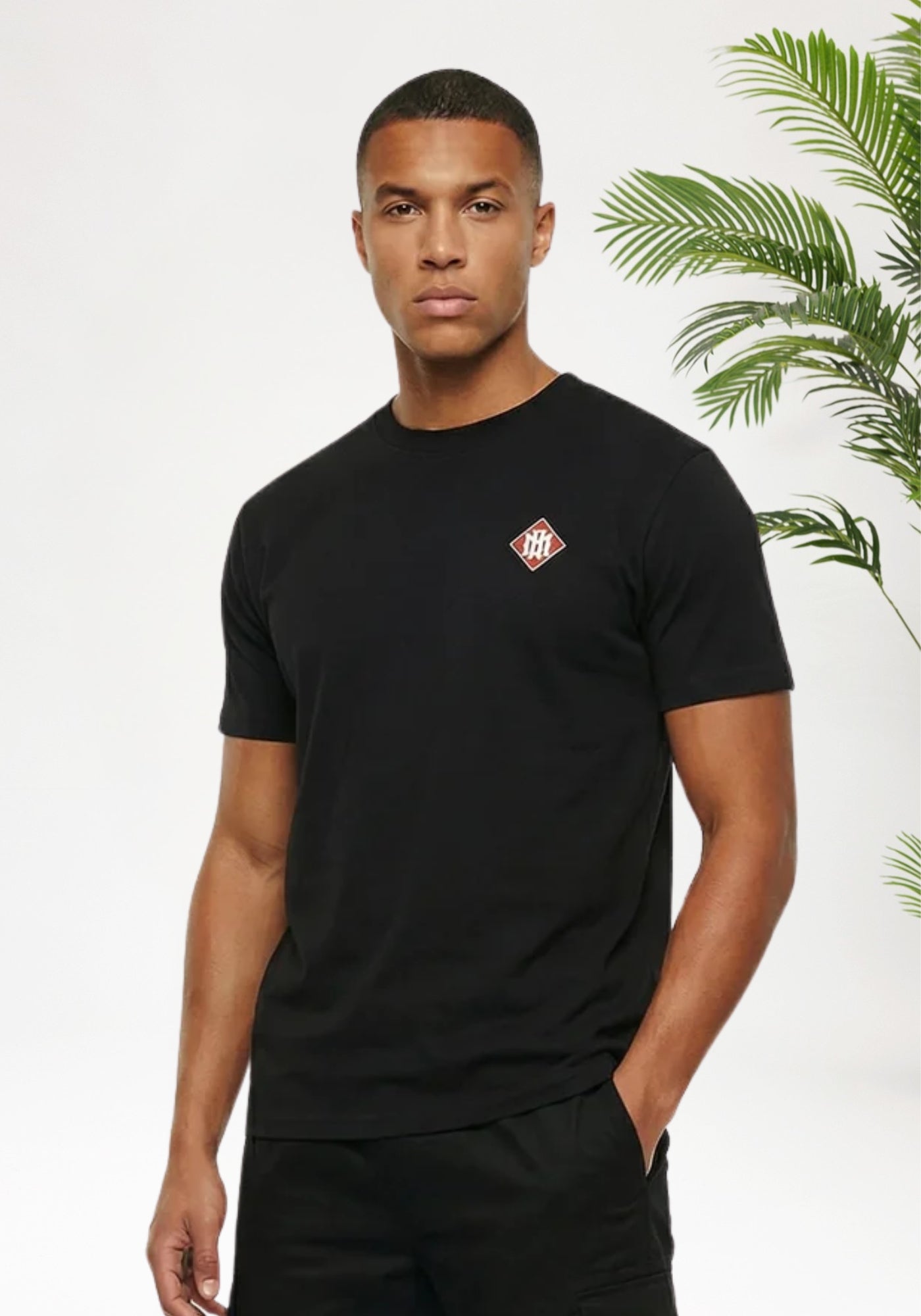 Cotton District MALELIONS GOTHIC TILE T-SHIRT T-Shirts BLACK