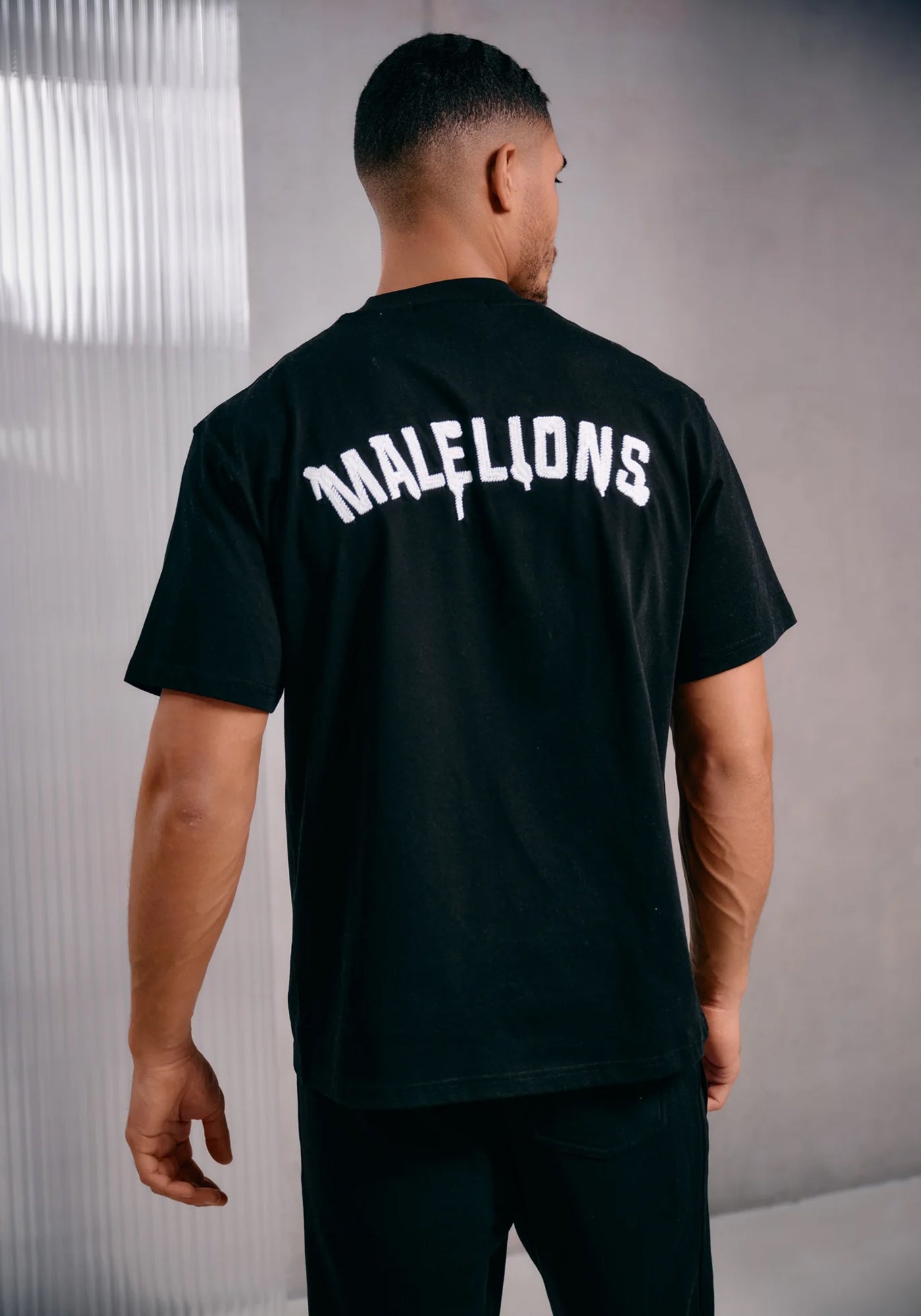 Cotton District MALELIONS GRAFFITY T-SHIRT  BLACK