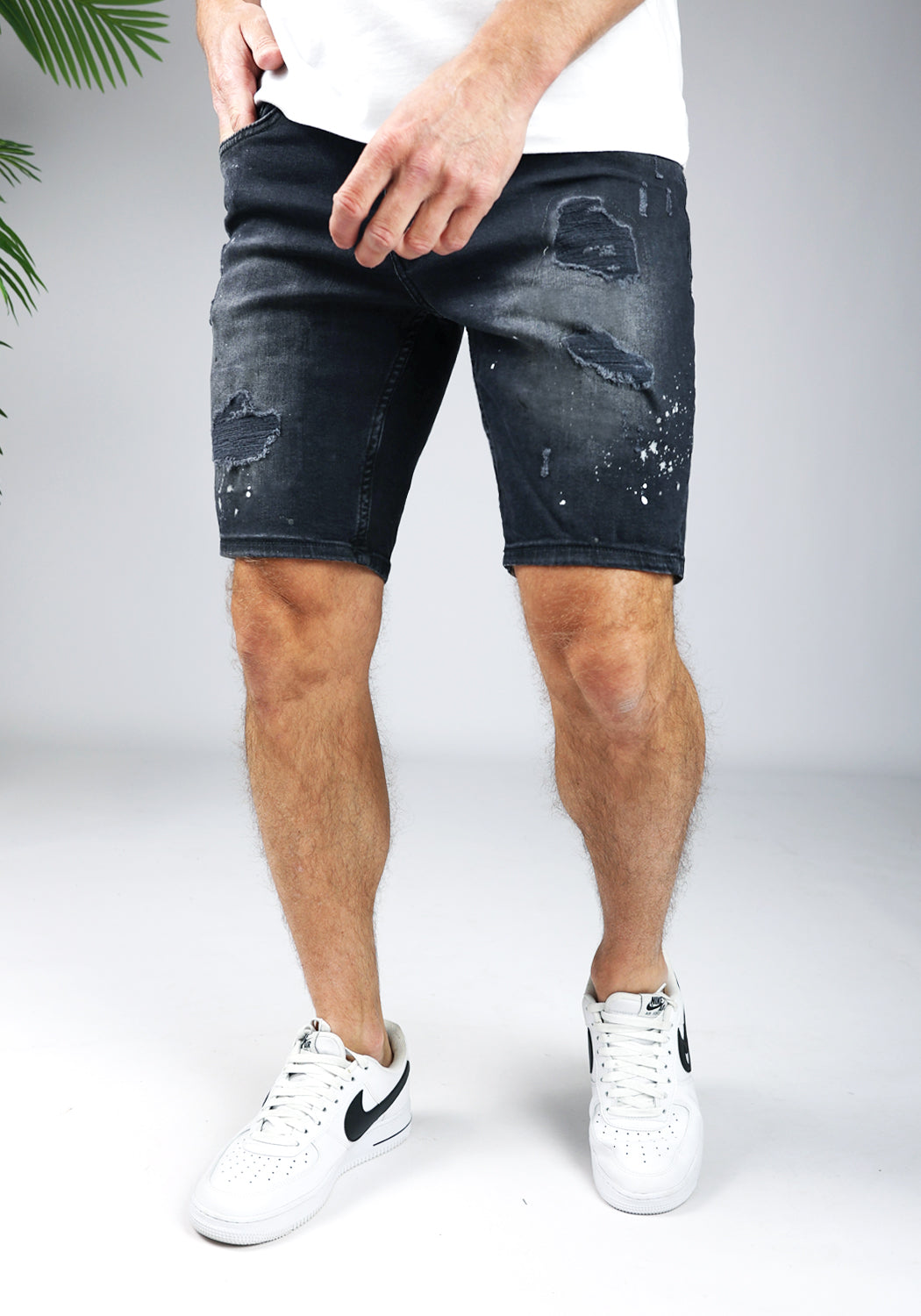 Cotton District PAINTER DENIM SHORTS  DARK GREY