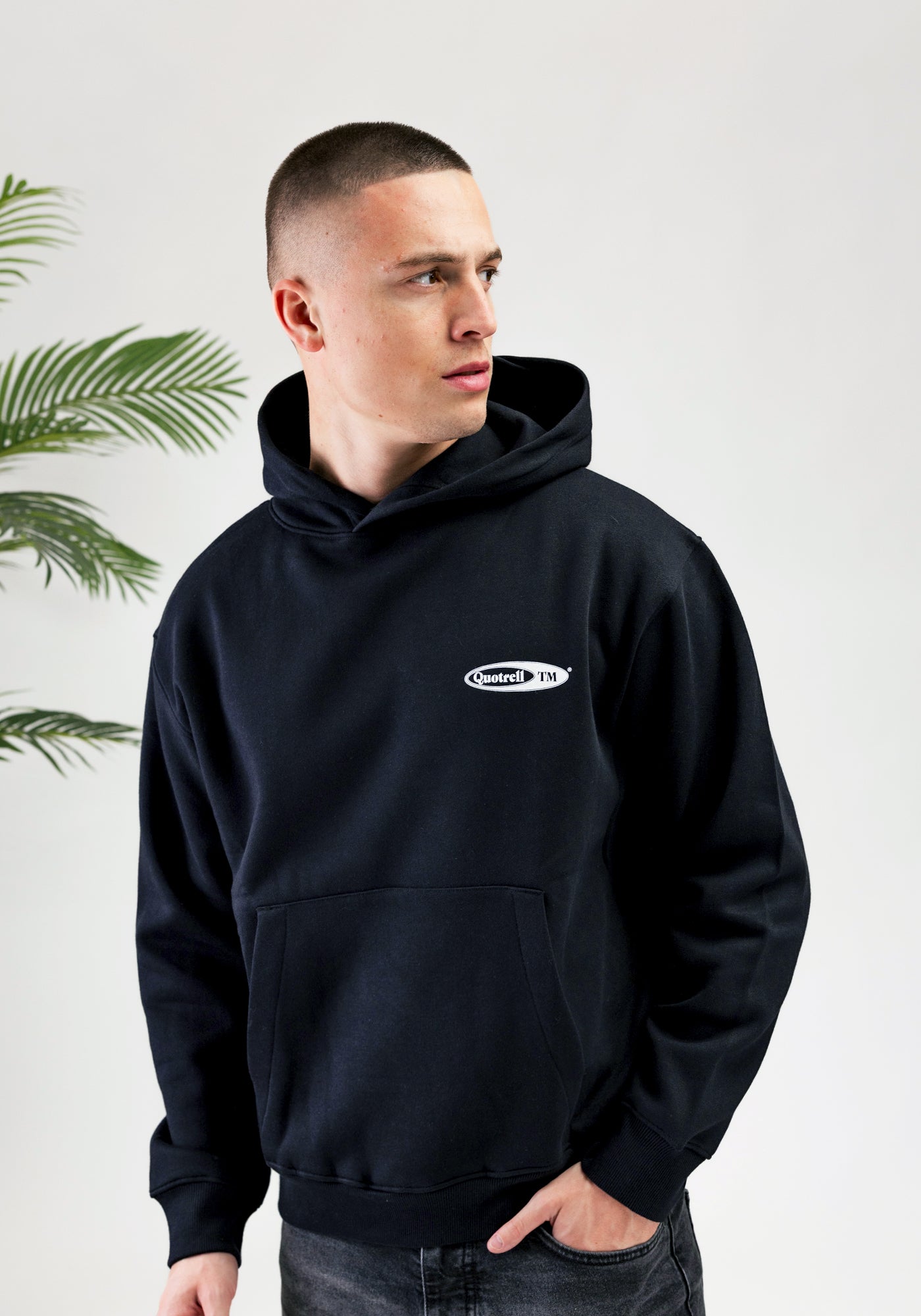 Cotton District QUOTRELL EMBLEM HOODIE  BLACK