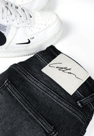 Cotton District TAPERED FIT JEANS  WASHED BLACK