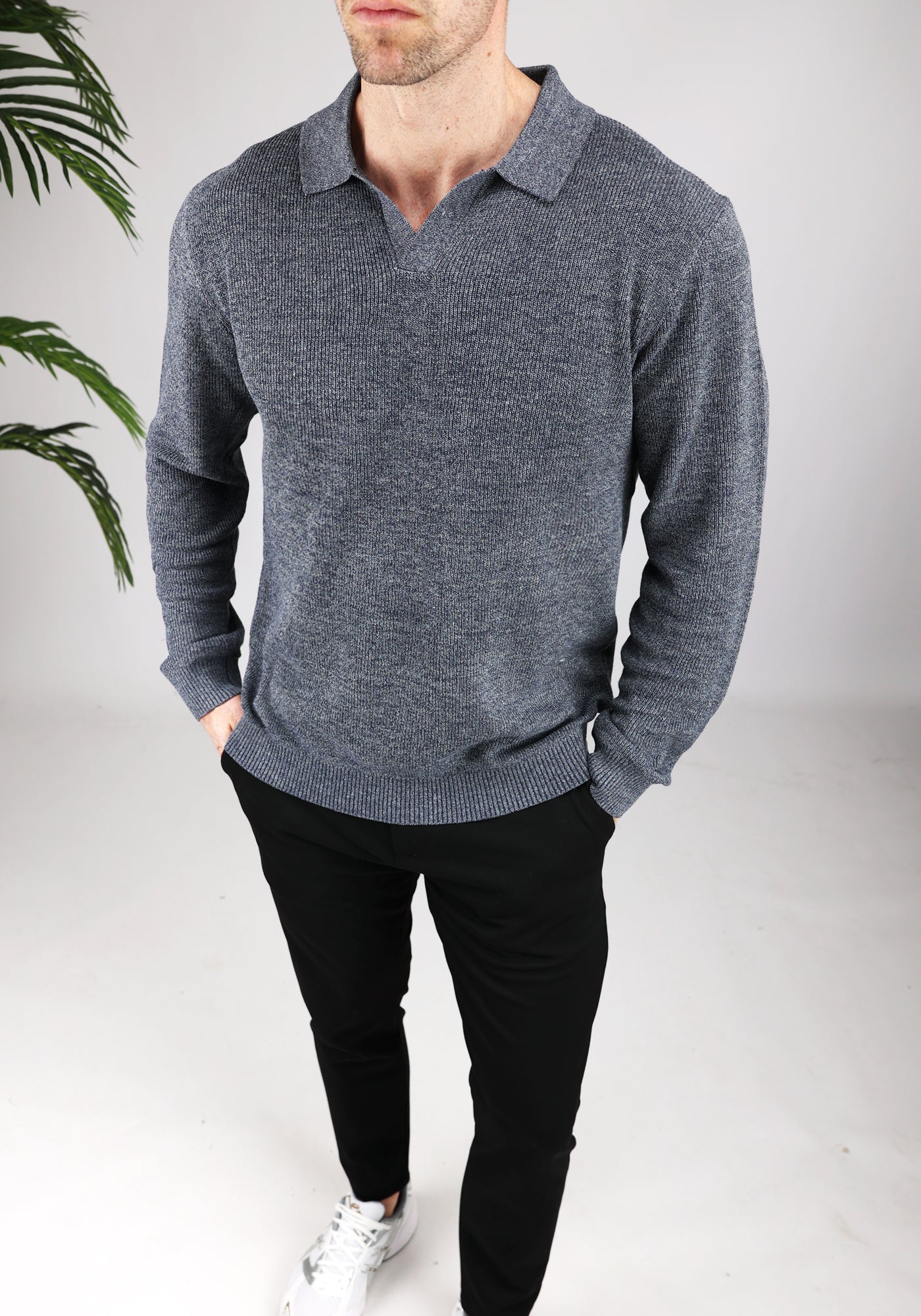 Cotton District V-NECK SWEATER  NAVY