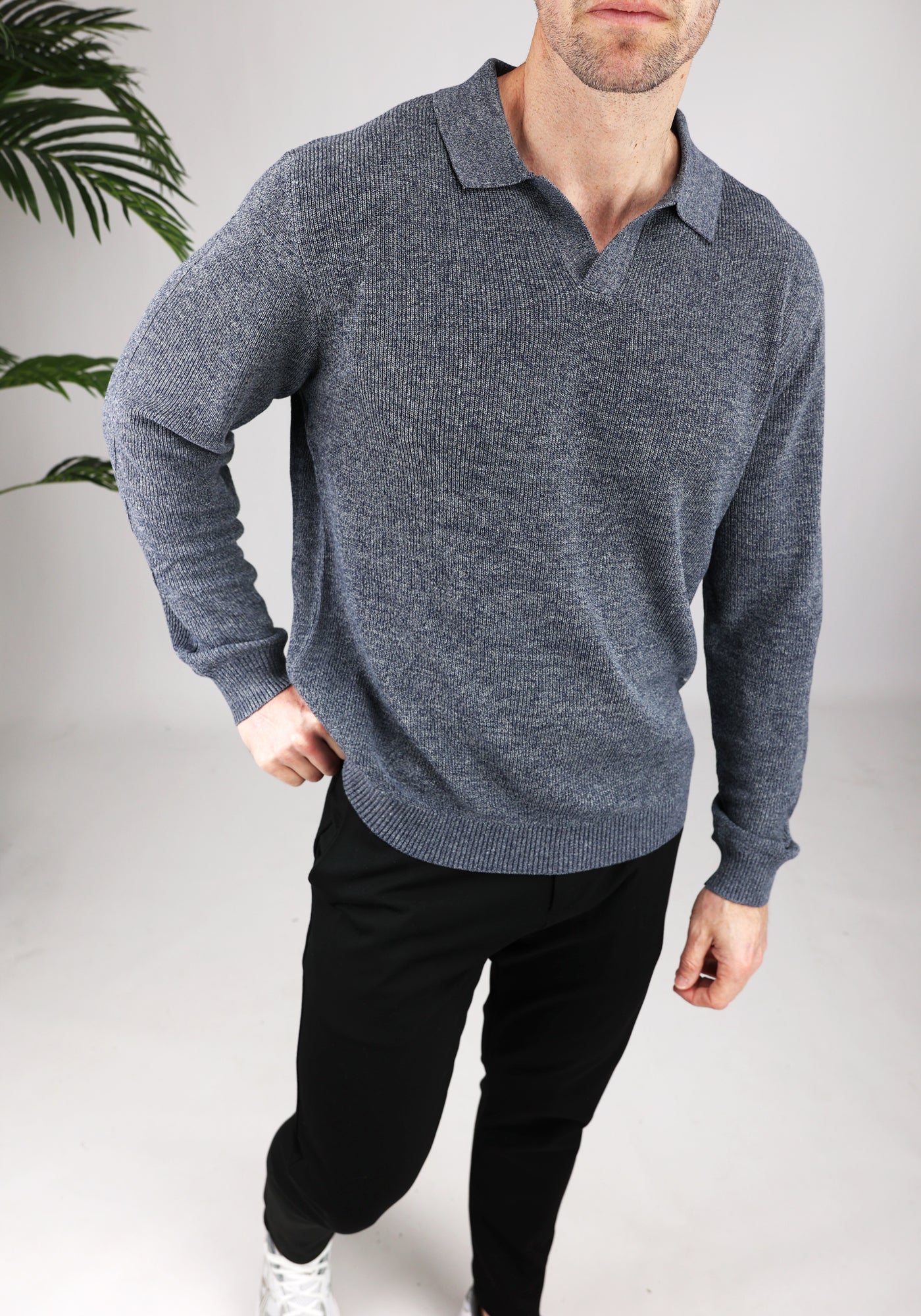 Cotton District V-NECK SWEATER  NAVY